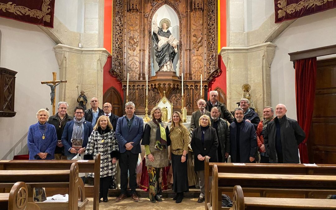 Lo Rat Penat entrega al món vicentí la nova edició de «Els Quatre Evangelis» en llengua valenciana